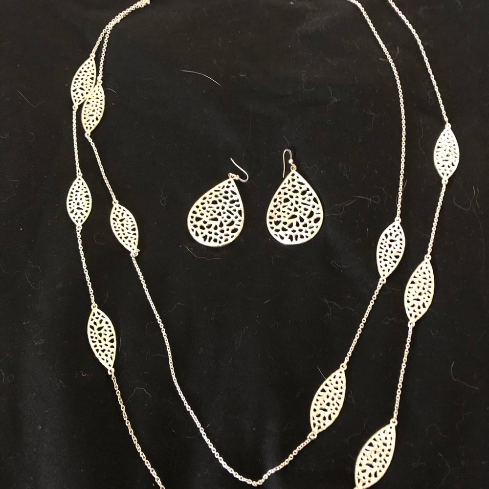 Neckless and earring set